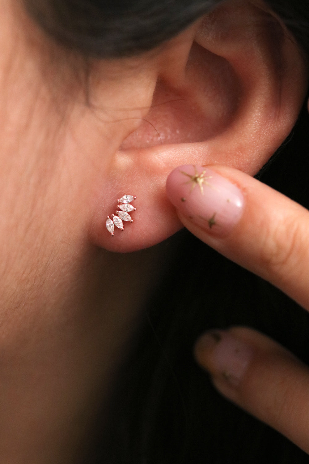 Sparkle Crawler earrings-3