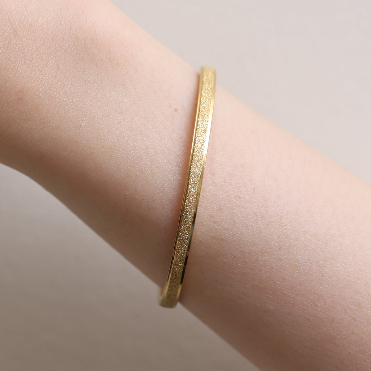 simple glitter thin bangle-1