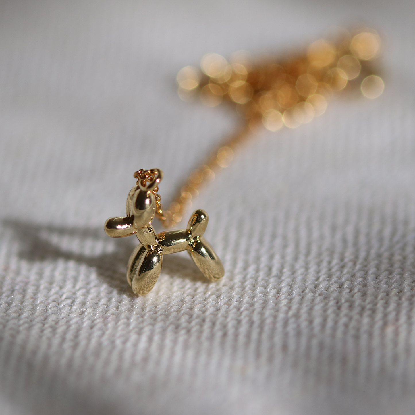 Balloon dog necklace-3